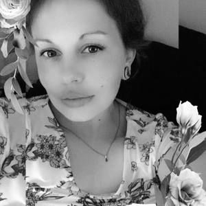 Meet your Posher, Carrie